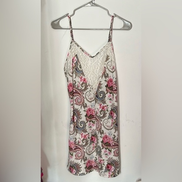 Victoria's Secret Other - Victoria's Secret GOLD TAG VINTAGE Multicolor Floral Lace Trim Slip Size Medium